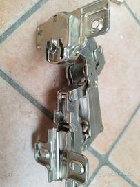 Cerniere marca Celica