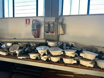 LAMPADE  CON  TRASFORMATORE INCORPORATO