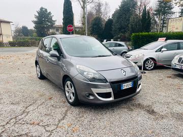 Renault Scenic Scénic X-Mod 1.5 dCi Luxe Ok NEOPAT