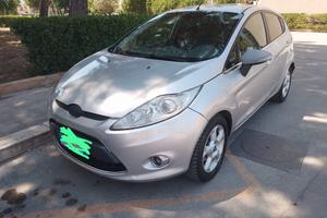 Ford fiesta 1.4 tdci 70cv 2012 titanium 