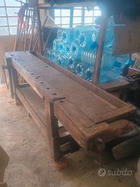 Antico banco da falegname in legno massello