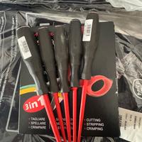 Cacciaviti piu forbice