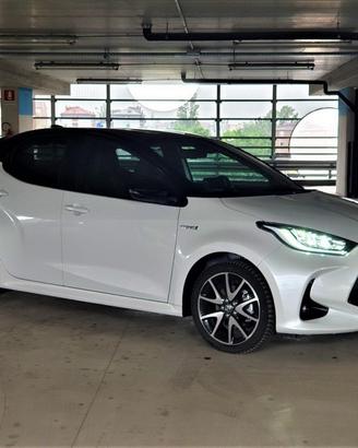 Nuova Toyota Yaris Hybrid in ricambi