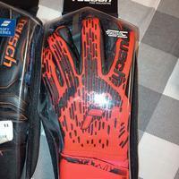 GUANTI DA CALCIO MARCA REUSCH
