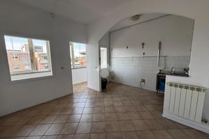 2 LOCALI A OSIO SOTTO