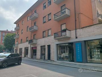 Immobile di 80 m² con 4 locali a Cuneo
