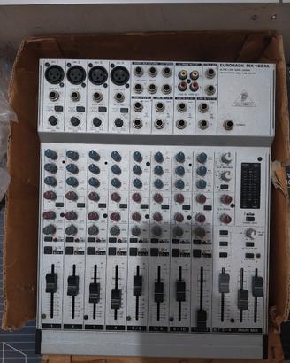 Mixer con valigetta  BEHERINGER 