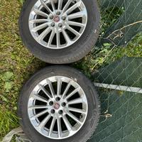 4 Cerchi con gomme 205/55 R16 Fiat tipo