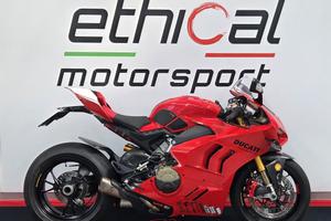 Ducati Panigale v4s 2024 2800 km full Akrapovic