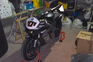 HONDA CBR 1000 (PISTA)