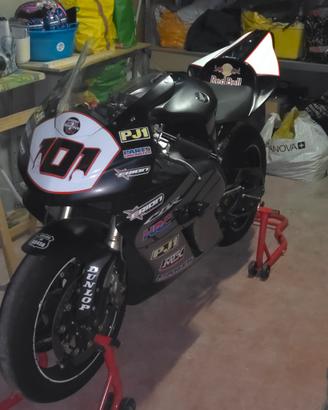 HONDA CBR 1000 (PISTA)  