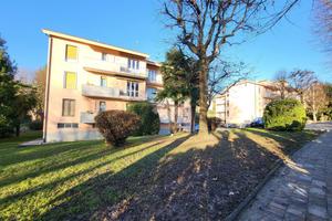 3 LOCALI A BESANA IN BRIANZA