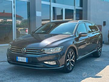 Passat Executive Unico prop. IVA esposfa