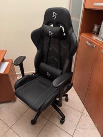 Poltrona gaming Arozzi come nuova