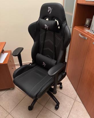 Poltrona gaming Arozzi come nuova