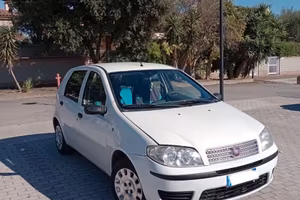 Auto Fiat Punto
