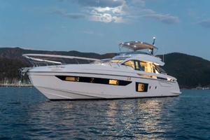 Azimut S8 (2025)