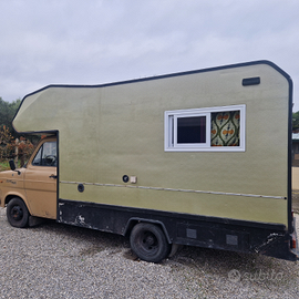 Camper ford transit exodus rifatto da zero