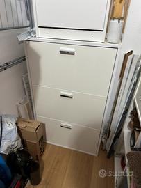 Scarpiera bianca laccata