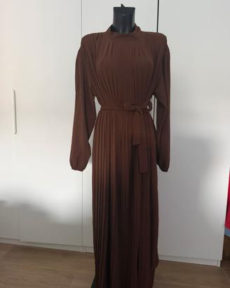 Vestito lungo plussettato marrone terra