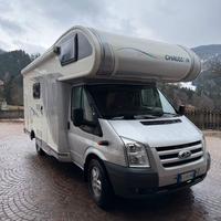 Camper mansardato omologato 6 posti viaggio