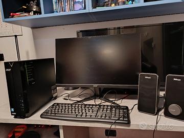 computer Acer con monitor Acer , casse e tastiera