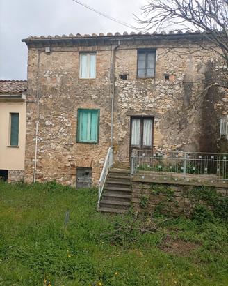 Rustico con vecchio mulino interno