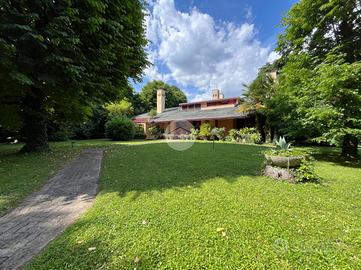 VILLA SINGOLA A VIGONOVO