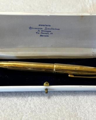 Antica penna laminata oro 18 carati