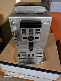 macchina caffè in grani delonghi 