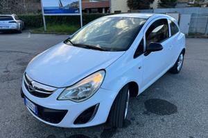 Opel corsa 1.2 benzina GPL rinnovato fino al 2033
