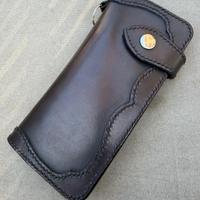 portafoglio biker cuoio cucito a mano