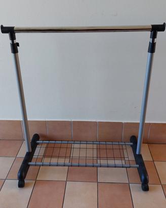 Appendino regolabile con poggiascarpe e ruote