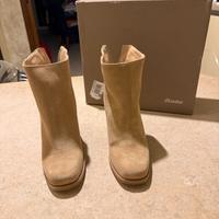 Stivaletti Bata camoscio Beige nuovi Tg.38