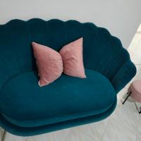 divano completo design negozio ,non usato