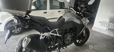 Suzuki V-strom 800