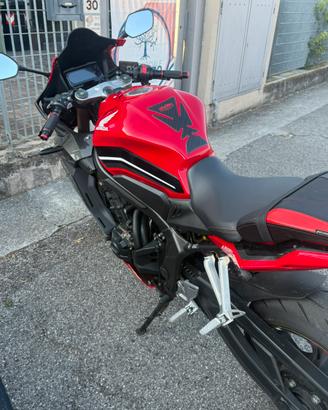 Cbr 650 r 2022