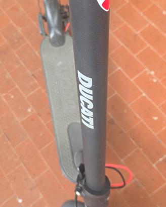 monopattino elettrico 