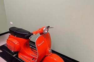 Piaggio Vespa 50 R (V5A1)