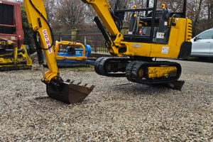 Miniescavatore jcb 801.4