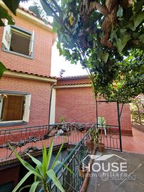 Ragalna-villa singola