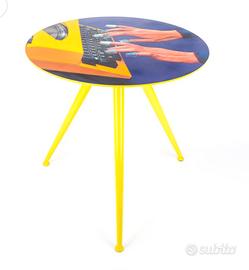 Tavolo seletti Toiletpaper nuovo ancora imballato