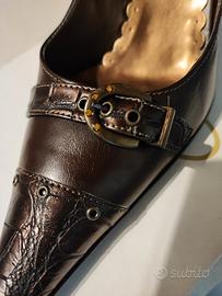 Scarpe marroni a punta