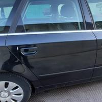 AUDI A4 STATION WAGON 2007 - PORTA POSTERIORE DEST
