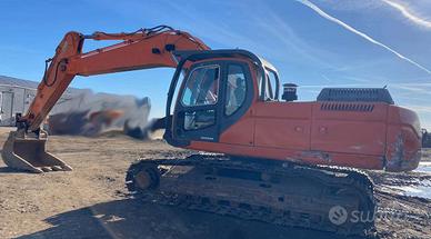 escavatore cingolato doosan dx 300LC