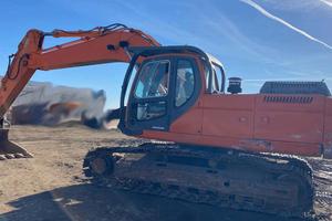 escavatore cingolato doosan dx 300LC