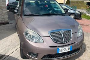 Lancia Y