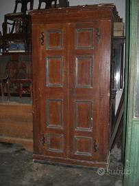 Armadio antico in noce 231x 125x46 cm
