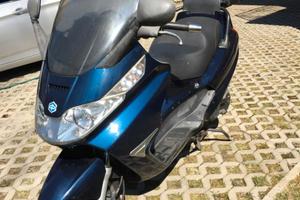 Pezzi di ricambio piaggio x8 400 2006