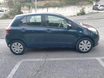 Toyota Yaris 1.4 D-4D 5p -Unico Prop. Neopatentati